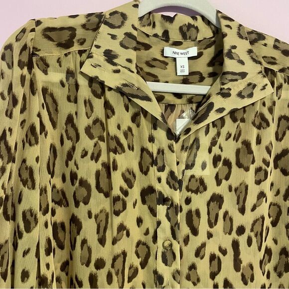 NEW Nine West Blouse XS Cheetah Print Button Collar Long Sleeve Chiffon Top - Picture 2 of 8